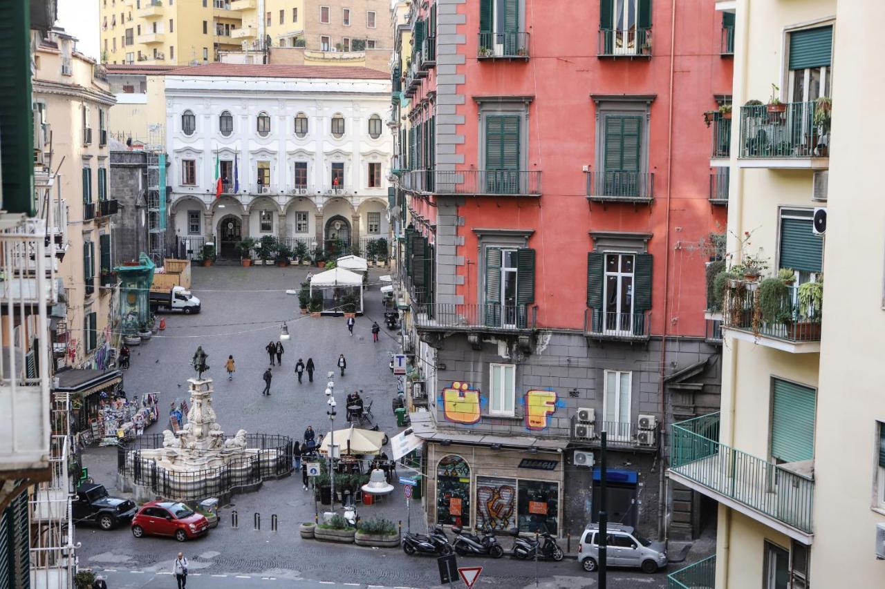 Modern Apartment At Piazza Del Gesu' By Wonderful Italy Napoli Exterior foto