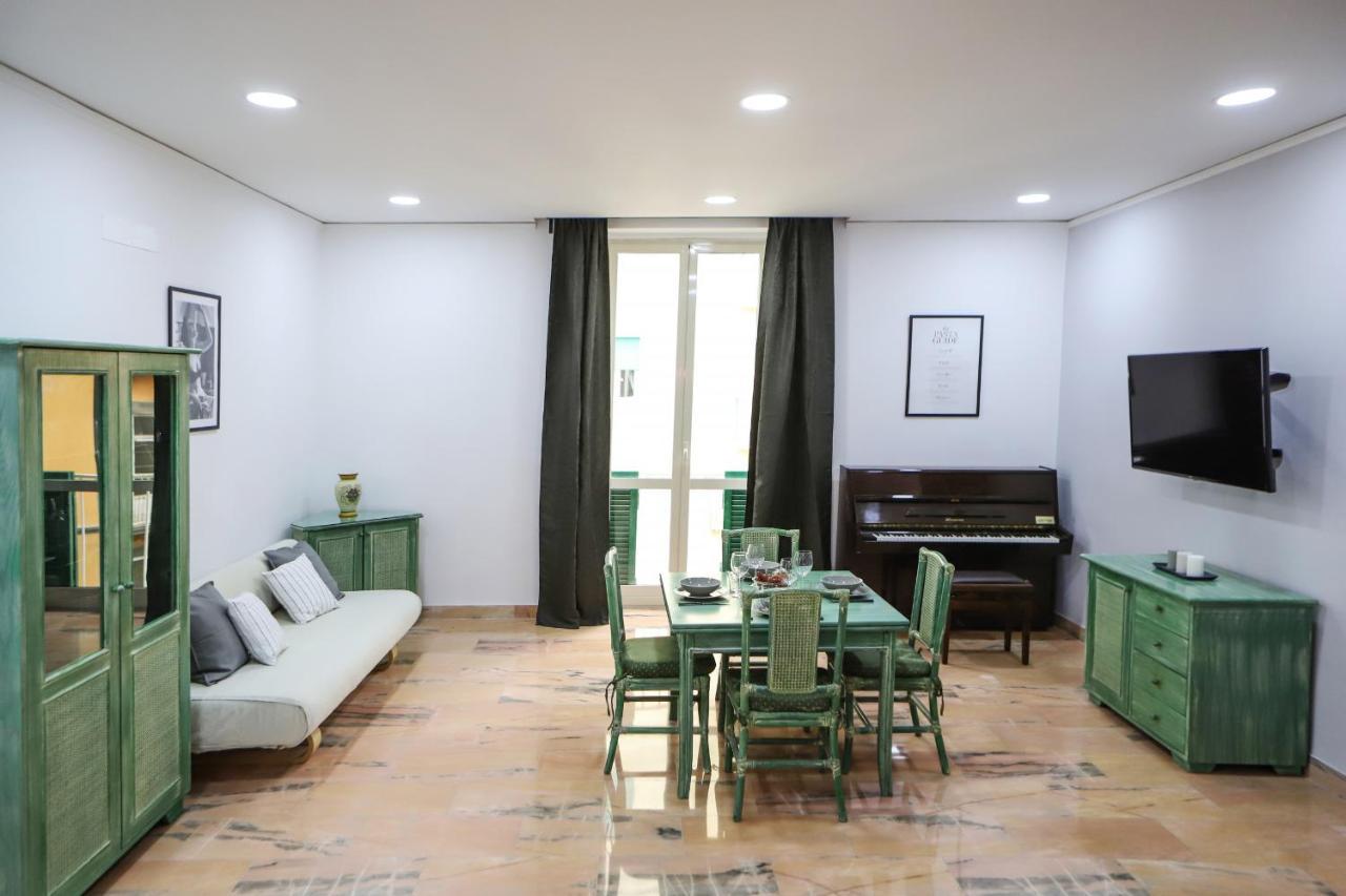 Modern Apartment At Piazza Del Gesu' By Wonderful Italy Napoli Exterior foto