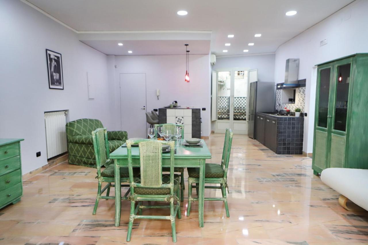 Modern Apartment At Piazza Del Gesu' By Wonderful Italy Napoli Exterior foto